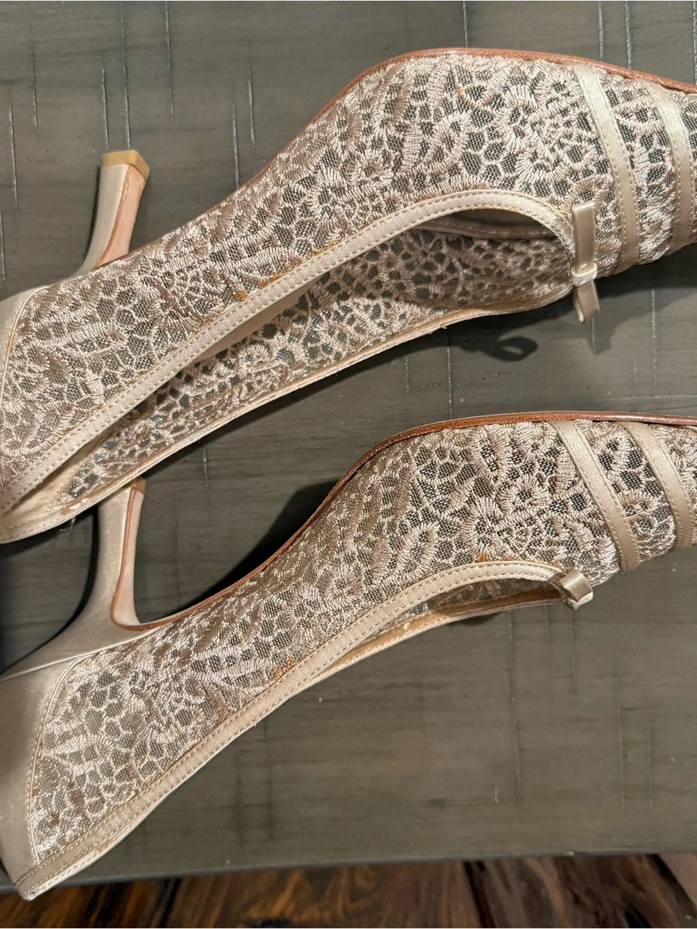 A. Marinelli Women's Lace Pointed Flats in Blush Pink